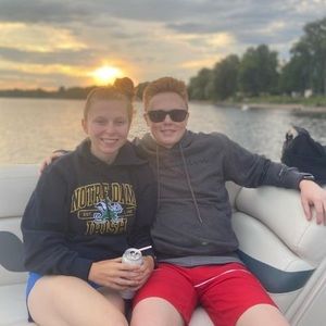 Meet your Posher, Warren